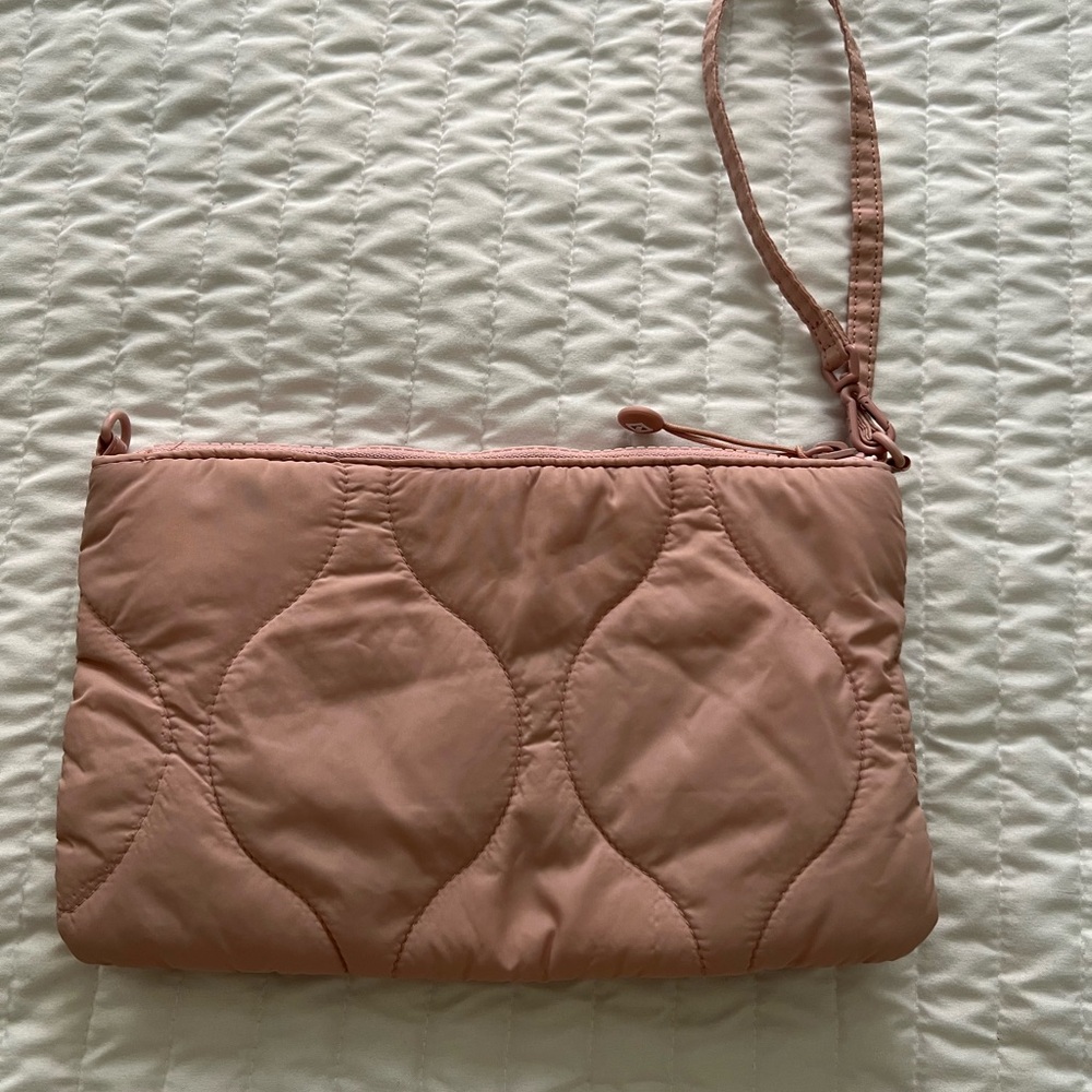 Vera Bradley Quilted Blush Wristlet